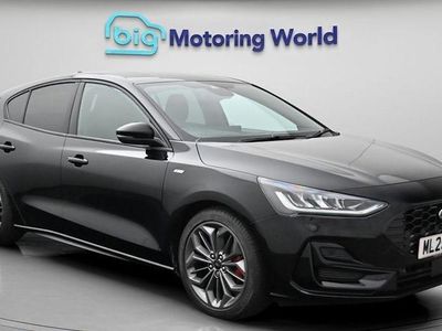 Second-hand Ford Focus ST-Line X 155 CP (114 kW) 2024 Negru Hatchback