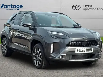 Used Toyota Yaris Cross 128 HP (94 kW) 2025 Grey SUV