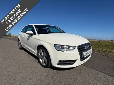 Usado Audi A3 Sport 105 HP (77 kW) 2013 Branco Citadino