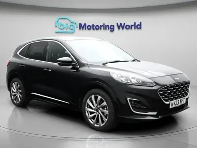 Używany Ford Kuga Vignale 190 KM (139 kW) 2023 Czarny SUV
