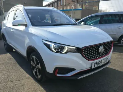 Używany MG ZS 106 KM (77 kW) 2019 Biały SUV