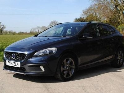 Used Volvo V40 CC 115 HP (84 kW) 2014 Estate