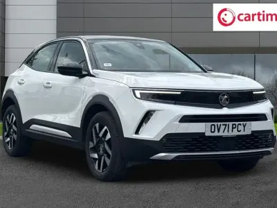Second-hand Vauxhall Mokka Elite 100 CP (73 kW) 2021 Alb SUV