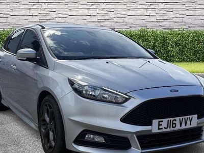 Used Ford Focus ST 250 HP (183 kW) 2016 Silver Hatchback