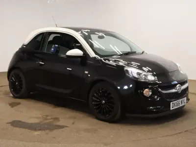 Usado Vauxhall Adam Glam 2016 Negro Utilitario