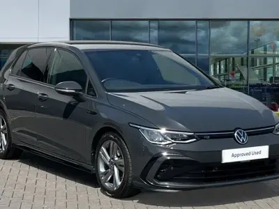 Used VW Golf VIII R-line 130 HP (95 kW) 2022 Urano grey