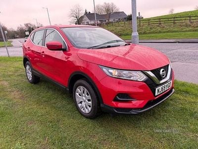 Red Used 2019 Nissan Qashqai Visia SUV | £7,950 (Super price)