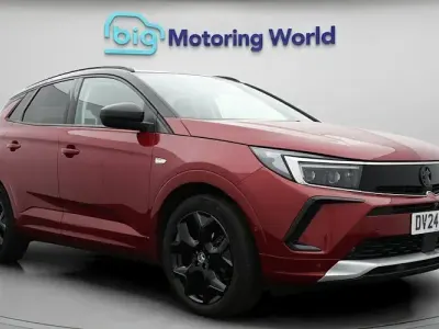 Used Vauxhall Grandland X Ultimate 131 HP (96 kW) 2024 Red SUV