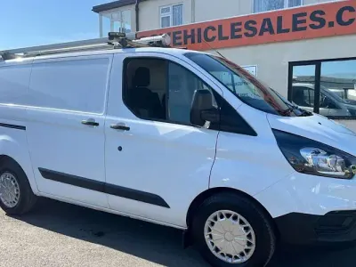Used Ford Transit Custom 105 HP (77 kW) 2018 White Van
