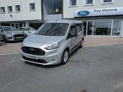 Usado Ford Tourneo Zetec 2020 Prateado Carrinha