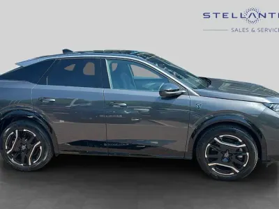Used Peugeot e-3008 GT 152 kW (207 HP) 2025 Grey SUV