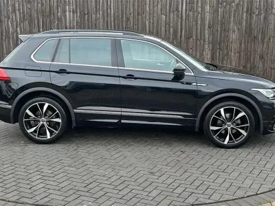 Używany VW Tiguan R-line Edition 150 KM (110 kW) 2024 Czarny SUV