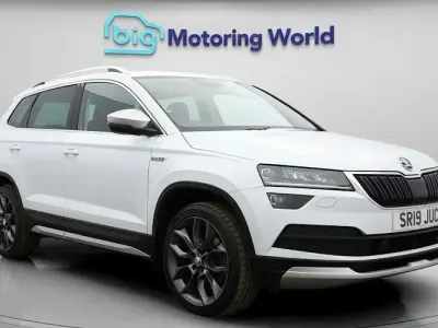 Używany Skoda Karoq Scout 4x4 150 KM (110 kW) 2019 Biały SUV
