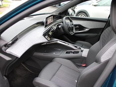 Blue Used 2025 Peugeot e-3008 GT SUV | £30,469 (Super price)