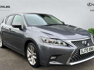 Lexus CT200h