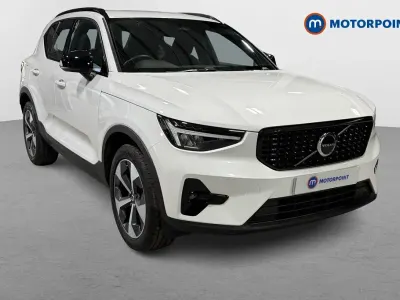 Używany Volvo XC40 Plus 2024 Biały SUV