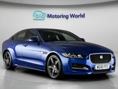 Gebraucht Jaguar XE R-Sport 179 PS (131 kW) 2018 Blau Limousine