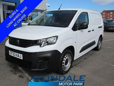 Used Peugeot Partner Premium 2023 White MPV