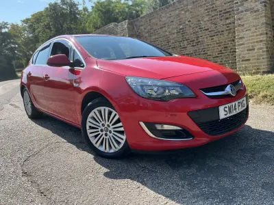Used Vauxhall Astra Excite 2014 Red Hatchback