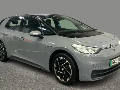 Usado VW ID.3 Pro Performance 150 kW (204 CV) 2021 Gris Utilitario