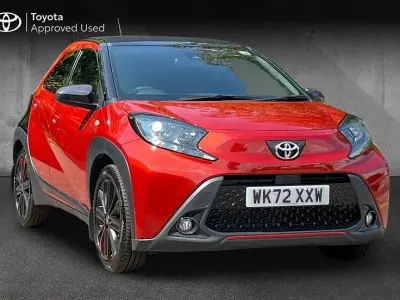 Used Toyota Aygo X Edition 71 HP (52 kW) 2022 Chilli red with black SUV