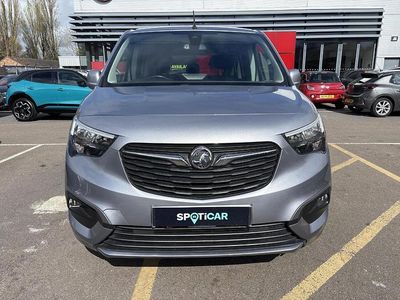 Second-hand Vauxhall Combo S 128 CP (94 kW) 2021 Gri Monovolum