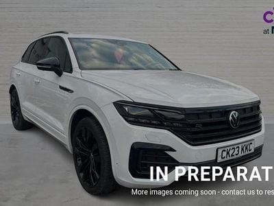 Used VW Touareg Black Edition 286 HP (210 kW) 2023 Pure white SUV