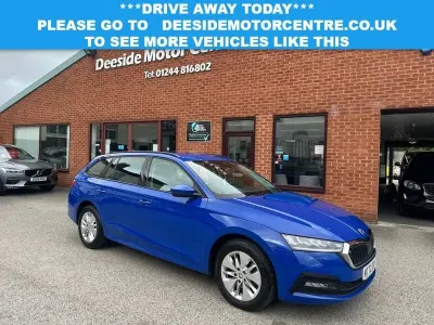 Usado Skoda Octavia SE Technology 110 CV (80 kW) 2022 Azul Familiar