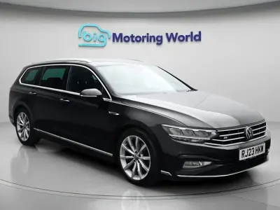 Used VW Passat R-line 150 HP (110 kW) 2023 Black Estate