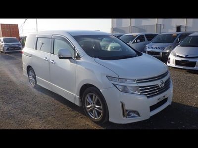 used Nissan Elgrand 2.5 Highway Star 4WD 5dr 7 Seats
