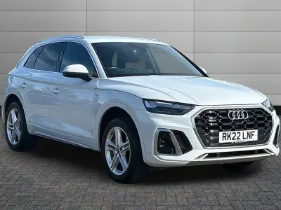 Used Audi Q5 S-Line 295 HP (216 kW) 2022 Glacier white SUV