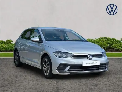 Used VW Polo Life 95 HP (69 kW) 2023 Silver Hatchback