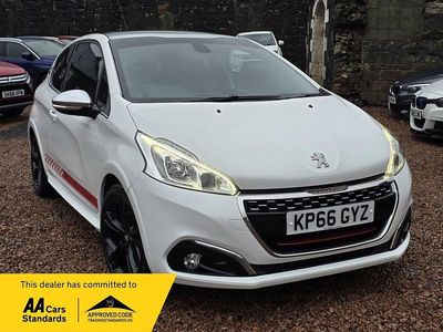 Used Peugeot 208 Prestige 208 HP (152 kW) 2016 White Hatchback