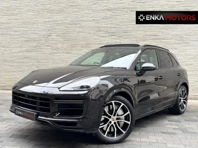Used Porsche Cayenne Turbo 550 HP (404 kW) 2018 Black SUV