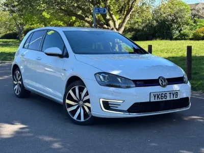 Usado VW Golf VII GTE 204 HP (150 kW) 2016 Branco Citadino