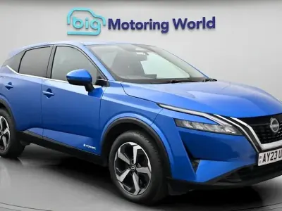 Używany Nissan Qashqai N-Connecta 190 KM (139 kW) 2023 Niebieski SUV