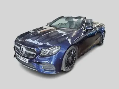 Begagnad Mercedes E220 AMG line 194 HK (142 kW) 2018 Blå Cab