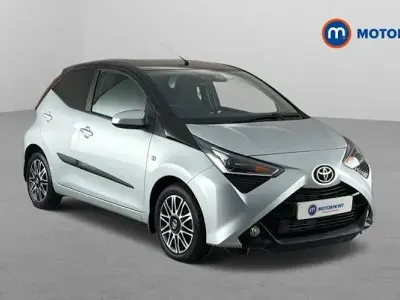 Used Toyota Aygo X-clusiv 72 HP (52 kW) 2019 Silver Hatchback