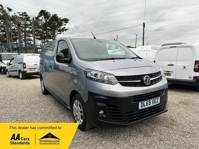 Used Vauxhall Vivaro S 150 HP (110 kW) 2020 Grey MPV