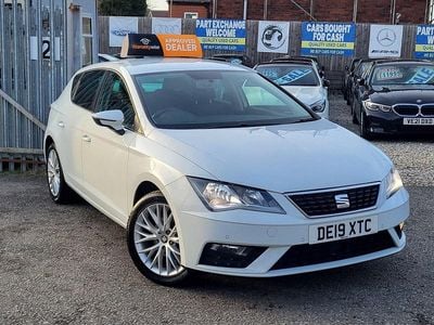 Used Seat Leon SE Dynamic 115 HP (84 kW) 2019 White Hatchback