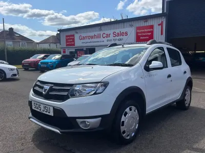 Used Dacia Sandero Lauréate 90 HP (66 kW) 2015 White Hatchback