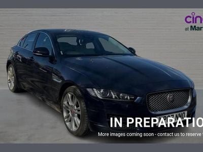 Used Jaguar XE Ingenium 200 HP (147 kW) 2018 Blue Sedan