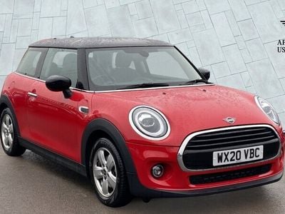 Begagnad Mini Cooper Classic 136 HK (100 kW) 2020 Röd Halvkombi