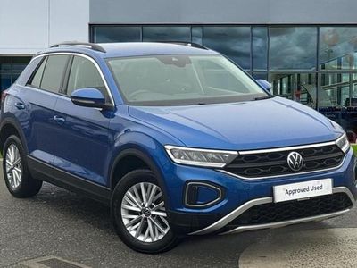 Used VW T-Roc Life 150 HP (110 kW) 2023 Ravenna blue SUV