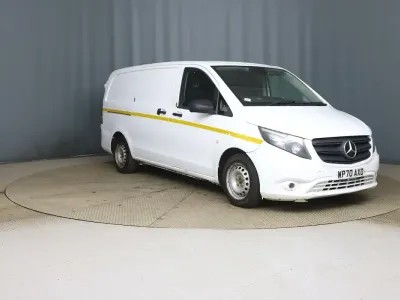 Used Mercedes Vito Progressive 134 HP (98 kW) 2020 White Van