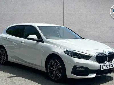 Used BMW 118 Sport Line 134 HP (98 kW) 2022 White Hatchback