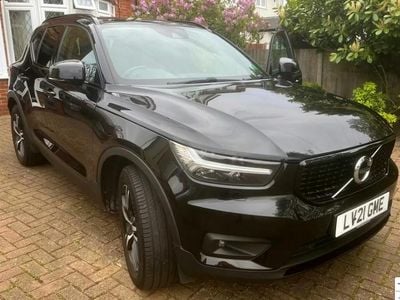 Begagnad Volvo XC40 R-Design 163 HK (119 kW) 2021 Svart SUV