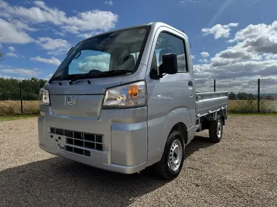 New Daihatsu Hijet 2025 Silver MPV