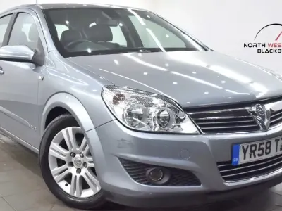 Used Vauxhall Astra Elite 138 HP (101 kW) 2008 Silver Hatchback