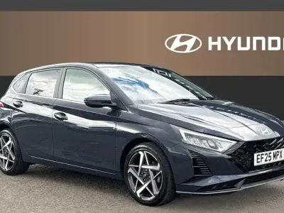 Używany Hyundai i20 Premium 101 KM (74 kW) 2025 Szary Hatchback